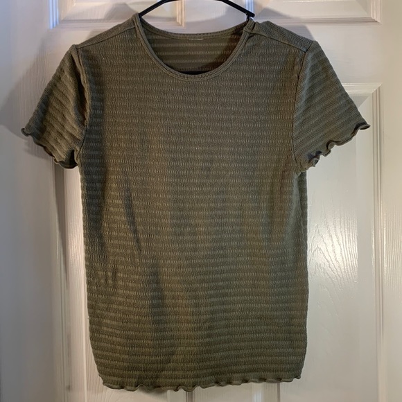 Mossy Sage Green 90s Feel Top - Picture 2 of 9